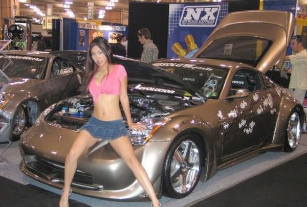 FULL PENDEJAS: Promotoras,chicas Tuning,minifaldas